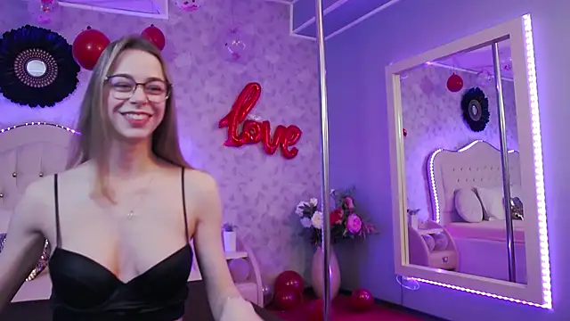 GracieCute online show from 18, 2, 2025