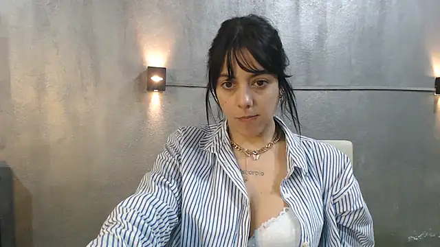 Snapshot of mickystrumia23 chatting on 1, 7, 2026 mickystrumia23 online show from 1, 7, 2026