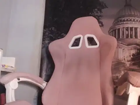 Snapshot of valkyriaxxx_ chatting on 8, 11, 2025 valkyriaxxx online show from 8, 11, 2025