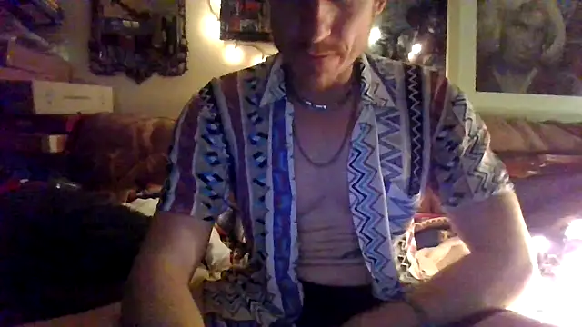 jigglethaypussi online show from 10, 11, 2025