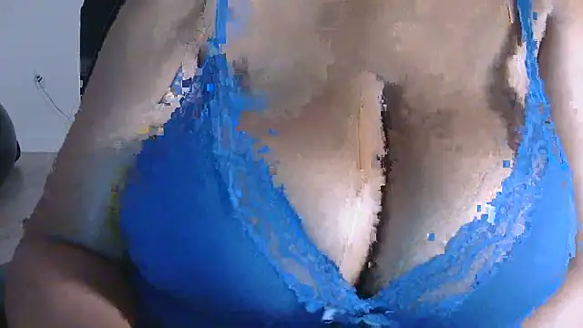 TheeBustiestBella online show from 3, 11, 2025