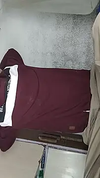 Snapshot of baby_Cpl21 chatting on 8, 11, 2025 baby Cpl21 online show from 8, 11, 2025