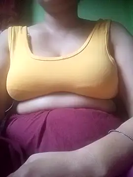 Snapshot of Tina_250 chatting on 28, 4, 2026 Tina 250 online show from 28, 4, 2026