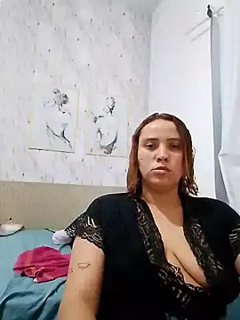 Snapshot of BIADELICIA1 chatting on 21, 11, 2025 BIADELICIA1 online show from 21, 11, 2025