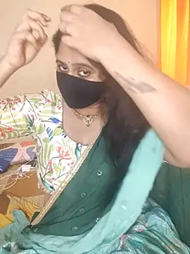 Snapshot of mouni499 chatting on 1, 6, 2026 mouni499 online show from 1, 6, 2026