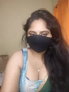 Snapshot of mouni499 chatting on 22, 7, 2026 mouni499 online show from 22, 7, 2026