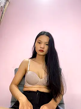 Snapshot of lung-linh chatting on 19, 11, 2025 lung-linh online show from 19, 11, 2025