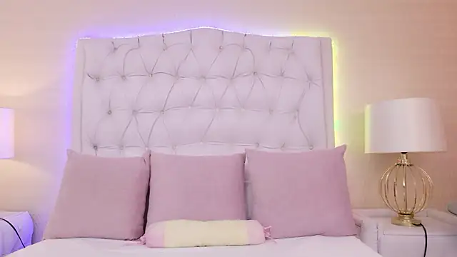 ScarlettPetrova online show from 3, 2, 2026