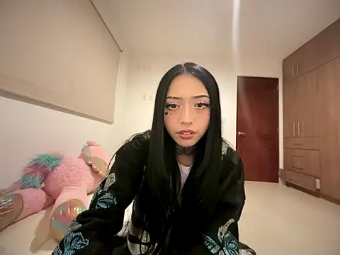 Snapshot of JIORYOvO chatting on 24, 11, 2025 JIORYOvO online show from 24, 11, 2025