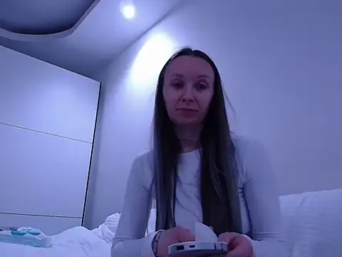 AngelikKay online show from 4, 11, 2025