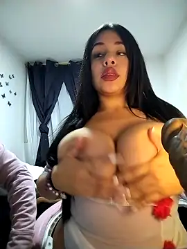 Snapshot of AngelsCouple- chatting on 30, 11, 2025 AngelsCouple- online show from 30, 11, 2025