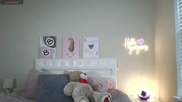 Snapshot of Perlafit1 chatting on 11, 11, 2025 Perlafit1 online show from 11, 11, 2025