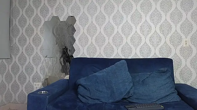 Snapshot of Boy_savoy chatting on 23, 11, 2025 Boy savoy online show from 23, 11, 2025