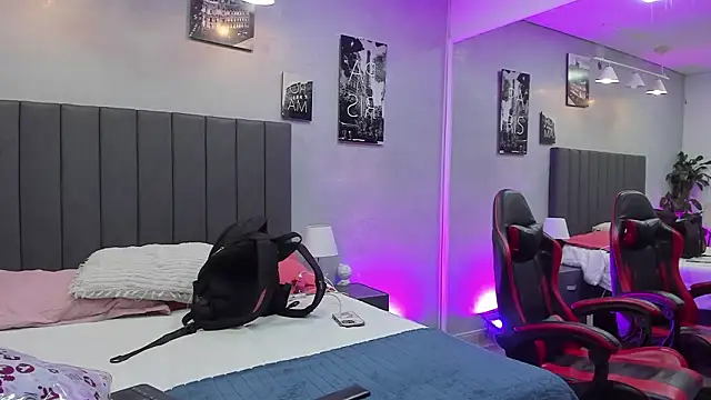 Snapshot of kendra_london chatting on 4, 2, 2026 kendra london online show from 4, 2, 2026