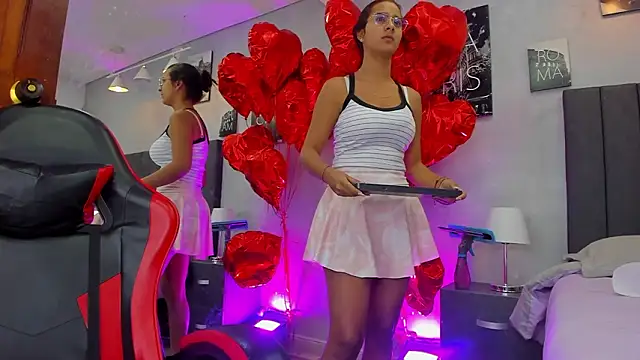 Snapshot of kendra_london chatting on 22, 2, 2026 kendra london online show from 22, 2, 2026