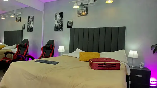 Snapshot of kendra_london chatting on 16, 3, 2026 kendra london online show from 16, 3, 2026