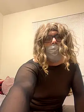 kittymia471 online show from 2, 11, 2025