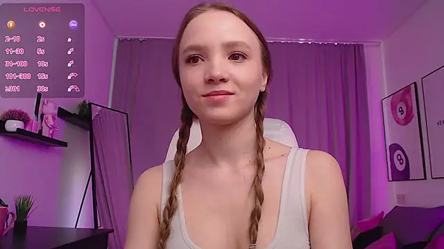 Adria Arjona online show from 2, 4, 2026