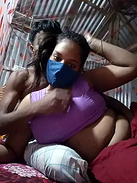 Snapshot of fluffkitty-03 chatting on 10, 11, 2025 fluffkitty-03 online show from 10, 11, 2025