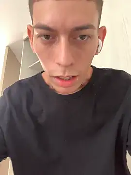 Who-am-I-201 online show from 2, 11, 2025