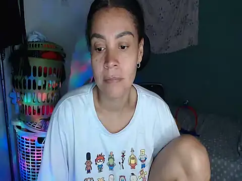 Snapshot of shayna_cute chatting on 28, 6, 2026 shayna cute online show from 28, 6, 2026