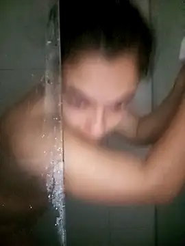 Snapshot of gigi097819 chatting on 4, 11, 2025 gigi097819 online show from 4, 11, 2025