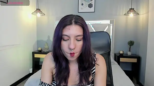 zoe-moreau online show from 2, 3, 2026