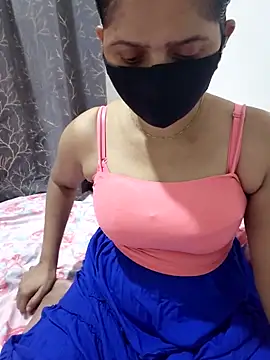 Snapshot of Aarti909090 chatting on 13, 5, 2026 Aarti909090 online show from 13, 5, 2026