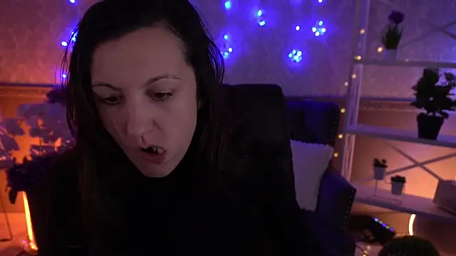 ZafiraMoonn online show from 13, 1, 2026