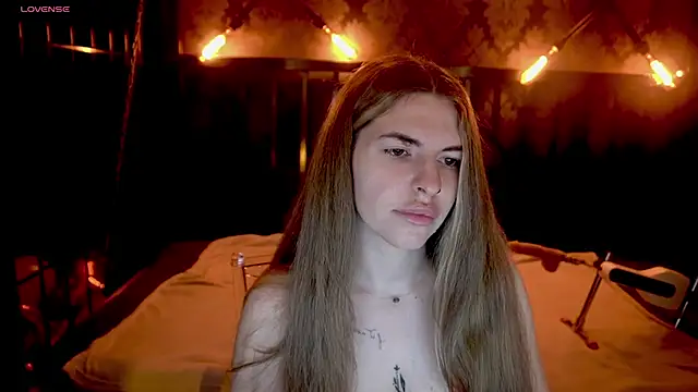 Snapshot of DanielaReign chatting on 1, 3, 2026 DanielaReign online show from 1, 3, 2026