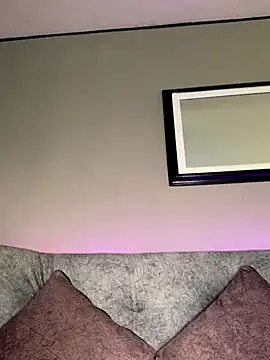 Snapshot of Naomii2 chatting on 6, 11, 2025 Naomii2 online show from 6, 11, 2025