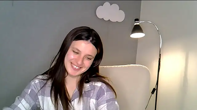 KiraHoney online show from 15, 4, 2026