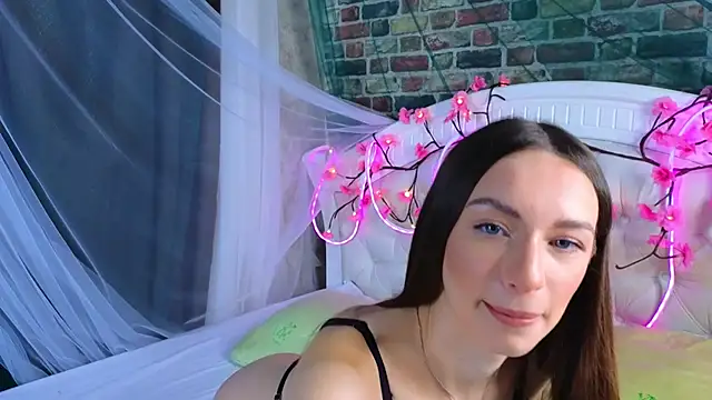 Snapshot of TaraWheeler chatting on 24, 2, 2026 TaraWheeler online show from 24, 2, 2026