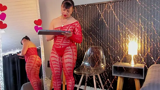 Snapshot of clara_heat chatting on 25, 2, 2026 clara heat online show from 25, 2, 2026