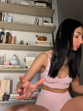 VickyM99 online show from 4, 3, 2026