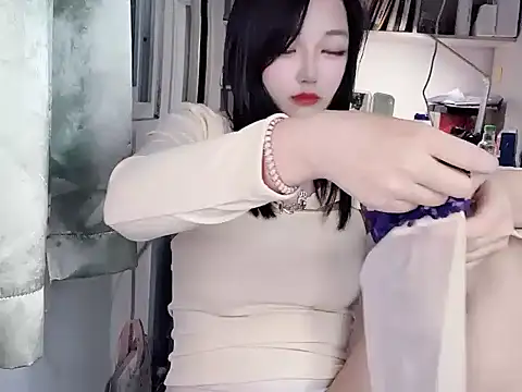 99EE-yy online show from 14, 11, 2025