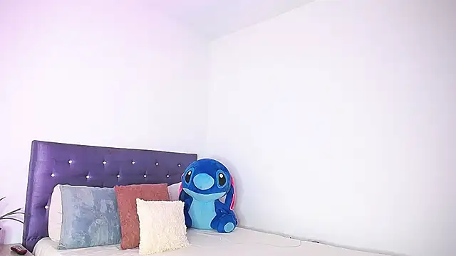 BryanaSmiths online show from 16, 12, 2025