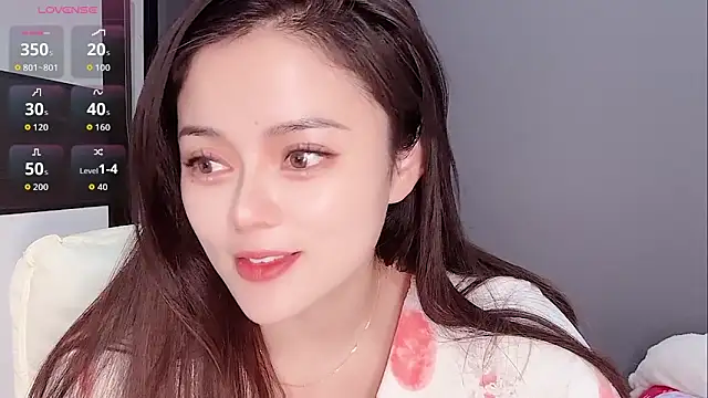 Yesenia- online show from 18, 11, 2025