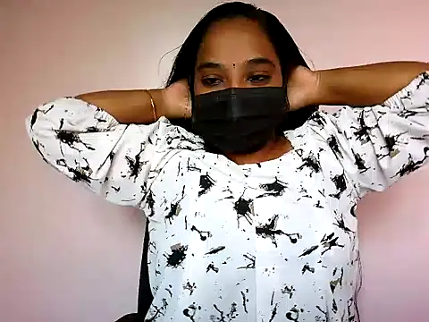 Snapshot of Mathi_cam chatting on 23, 6, 2026 Mathi cam online show from 23, 6, 2026