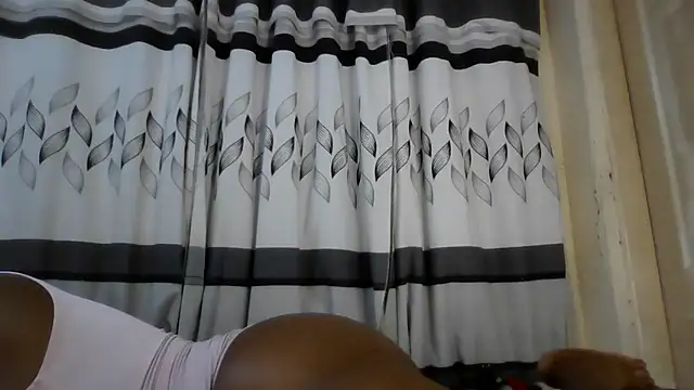 Snapshot of BARBIEDOLLXXX chatting on 28, 11, 2025 BARBIEDOLLXXX online show from 28, 11, 2025