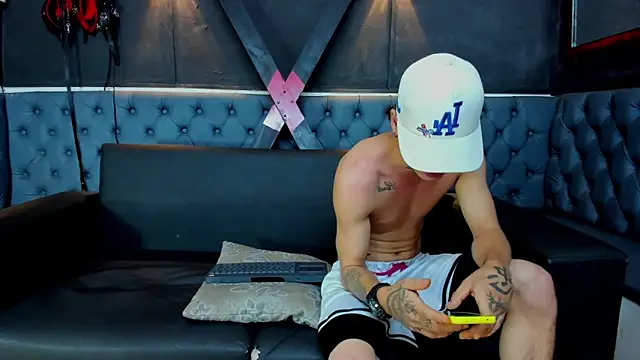 Snapshot of Kevinperlas chatting on 7, 11, 2025 Kevinperlas online show from 7, 11, 2025