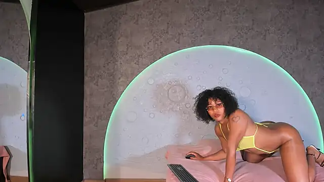 Snapshot of Shanelsmith chatting on 19, 2, 2026 Shanelsmith online show from 19, 2, 2026