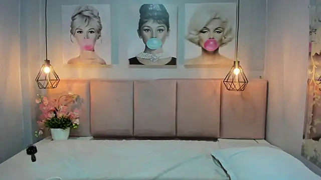 sensual skinny online show from 25, 11, 2025