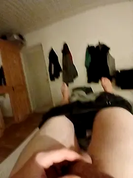 Snapshot of BadBoy919 chatting on 3, 12, 2025 BadBoy919 online show from 3, 12, 2025