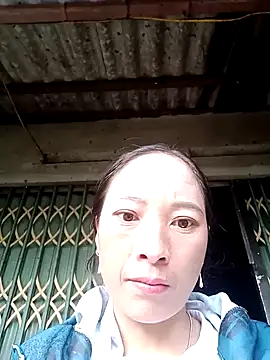 oanh-oanhbay online show from 5, 11, 2025