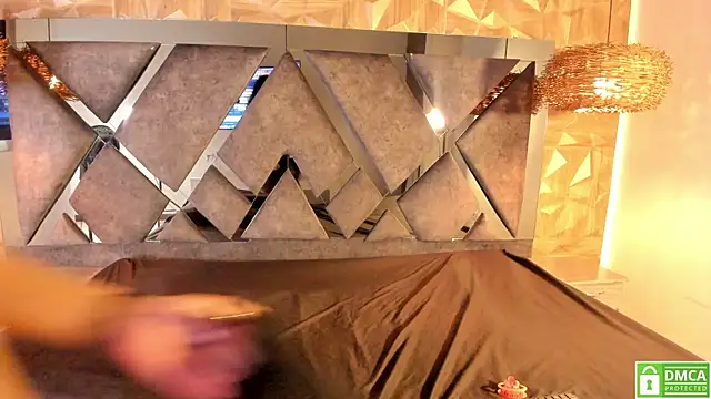 Kiara velvet   online show from 27, 3, 2026