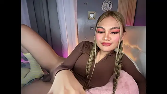 Snapshot of Tsfoxyangelx chatting on 6, 4, 2026 Tsfoxyangelx online show from 6, 4, 2026