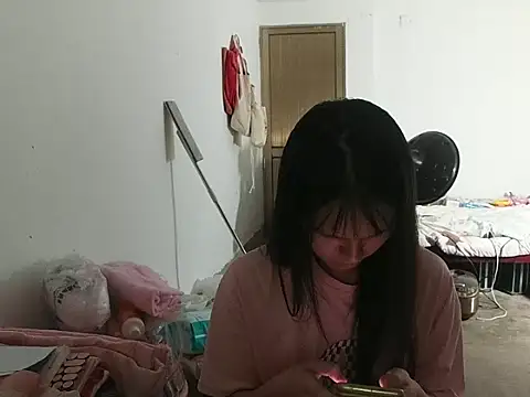 Snapshot of RebelAura chatting on 15, 7, 2026 RebelAura online show from 15, 7, 2026