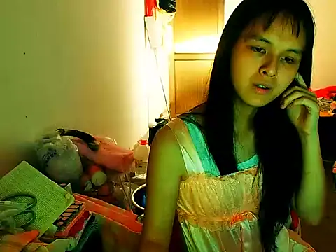 Snapshot of RebelAura chatting on 29, 7, 2026 RebelAura online show from 29, 7, 2026