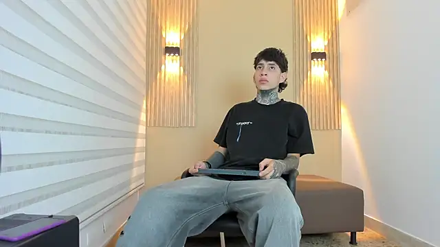 DANTE ARMSTRONG online show from 17, 11, 2025